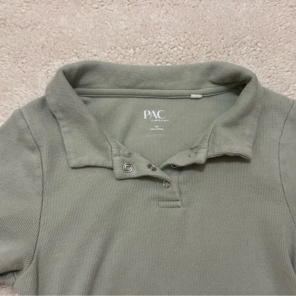 PacSun Collared Crop Top - Picture 2 of 3